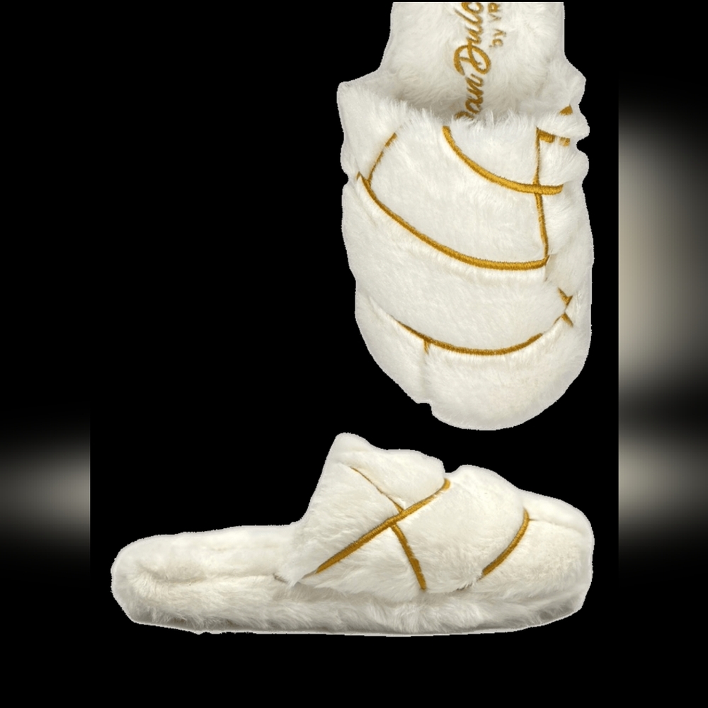 (White) Pan Dulce by YRU Concha Slippers M/L